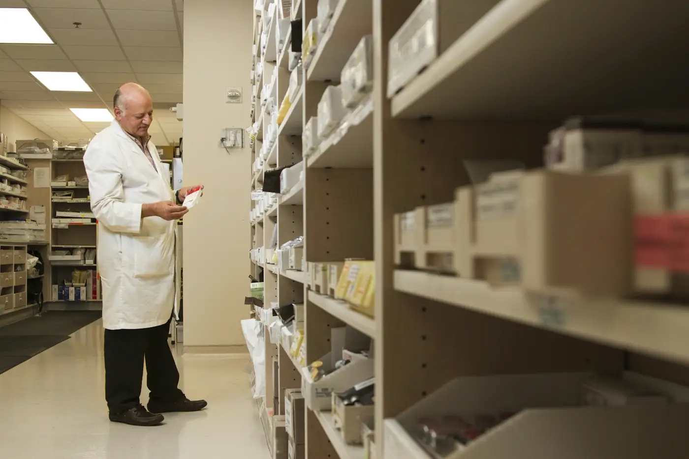 Despacho profesional de medicamentos y recetas en Farmacia San Rafael